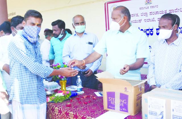 ರೋಗನಿರೋಧಕ ಶಕ್ತಿ ಹೆಚ್ಚಿಸುವಲ್ಲಿ ಆಯುಷ್ ಔಷಧಿಗಳ ಪಾತ್ರ ಮುಖ್ಯವಾಗಿದೆ